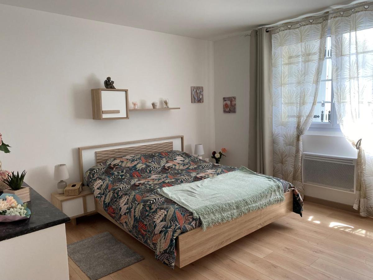 A Mouleydier Chez Faustine Bagian luar foto